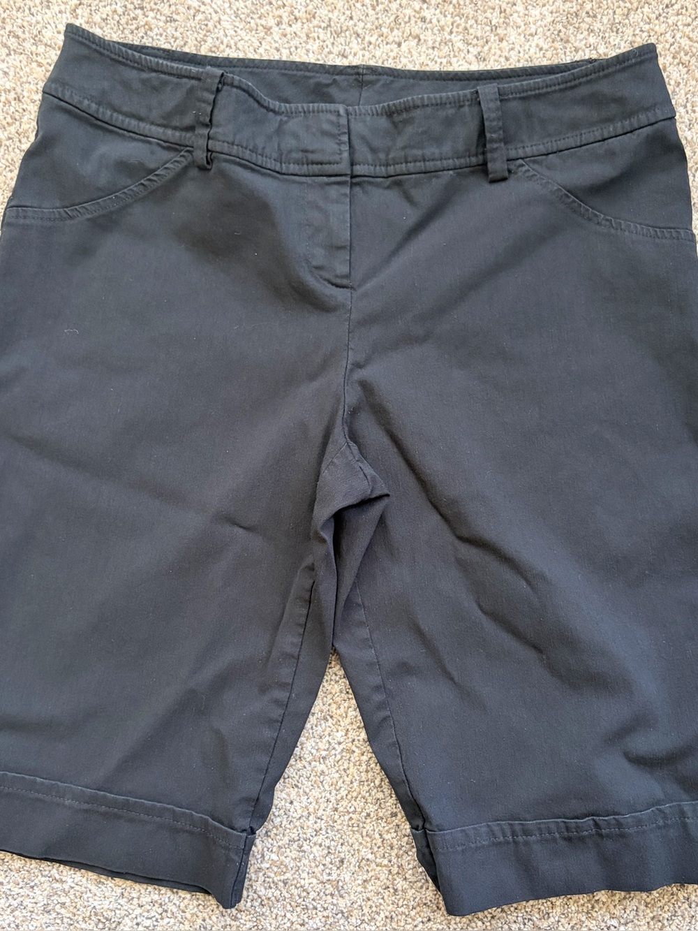Bisou Bisou Bermuda Shorts Black